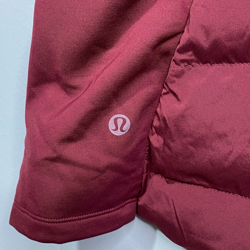 Lululemon Size 18 Down For It All Vest
Cassis - Picture 5 of 15